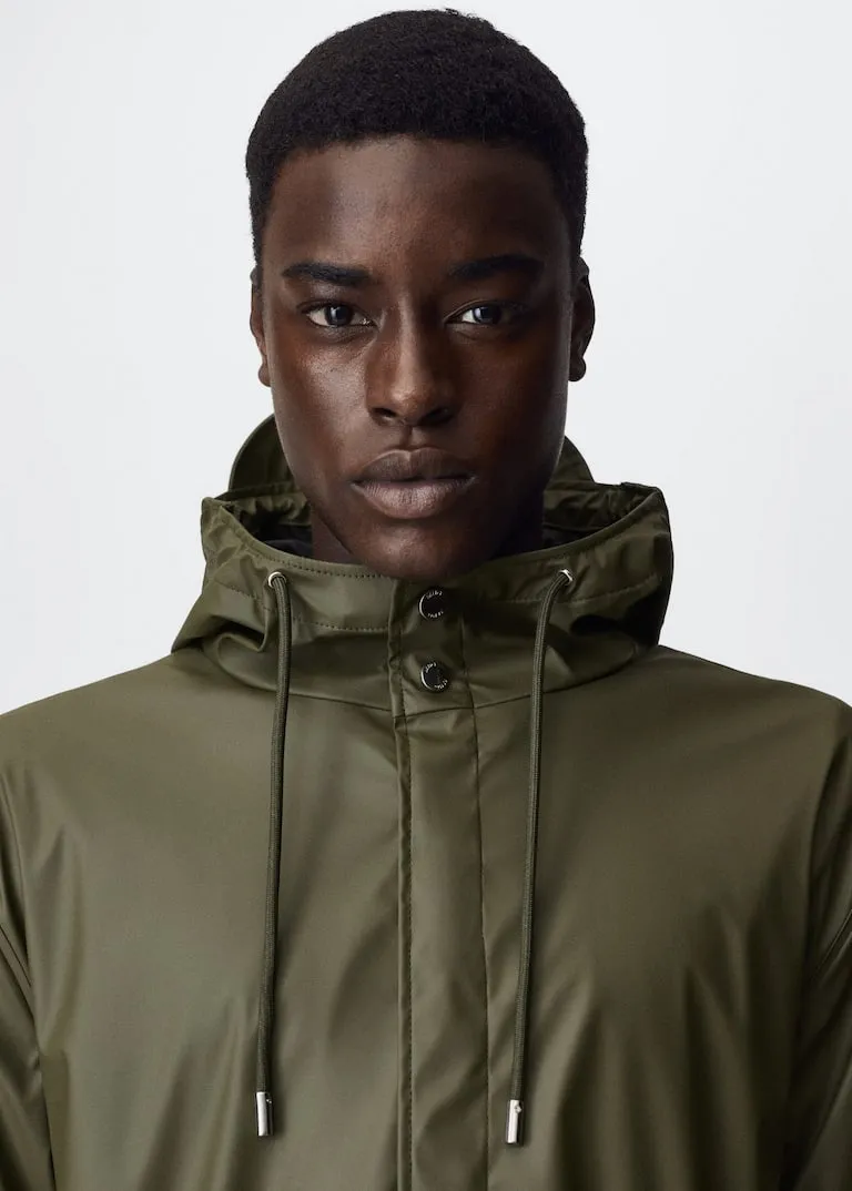 Hooded water-repellent parka