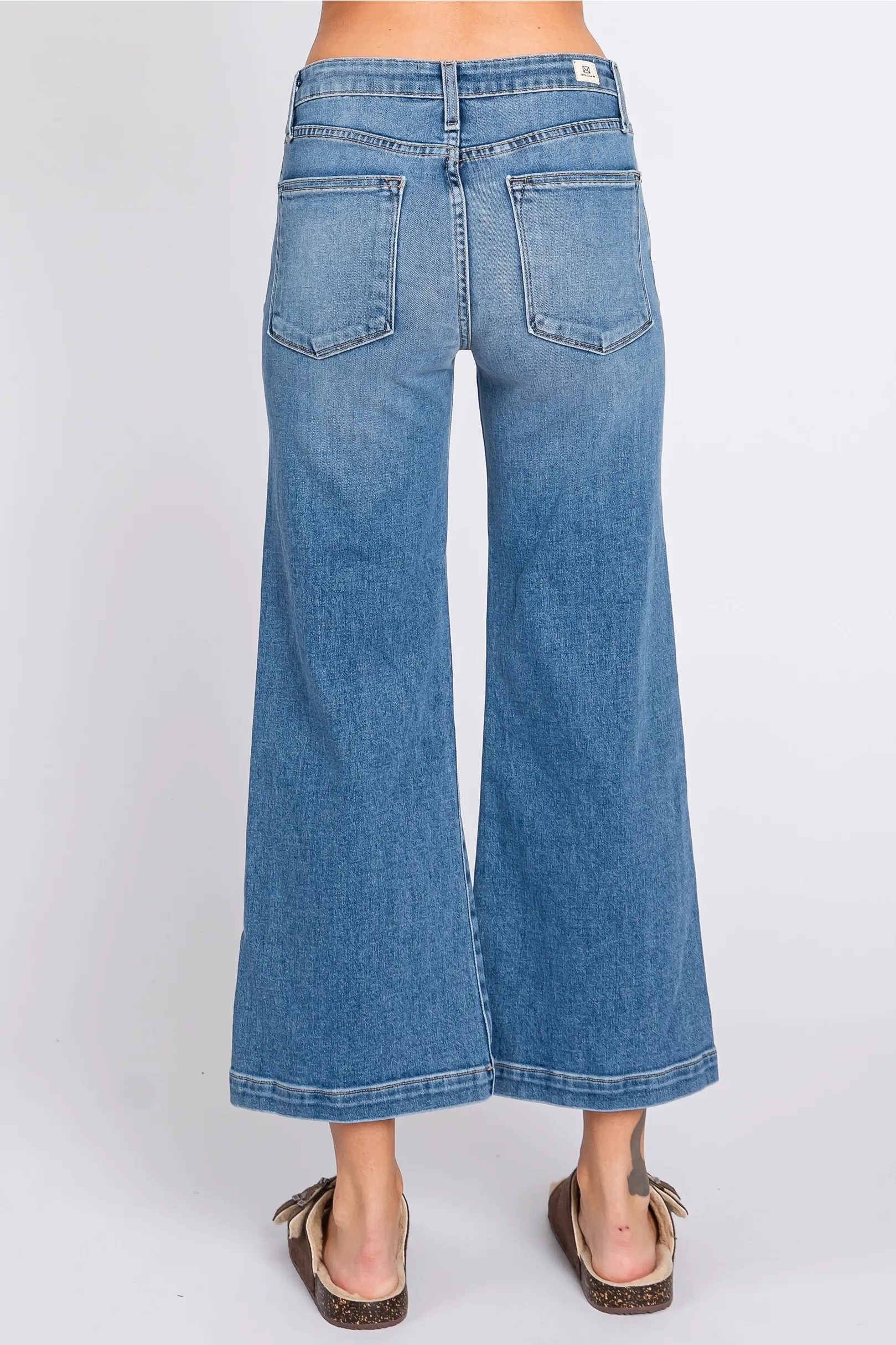 Promenade Medium Wash Wide Leg Jean