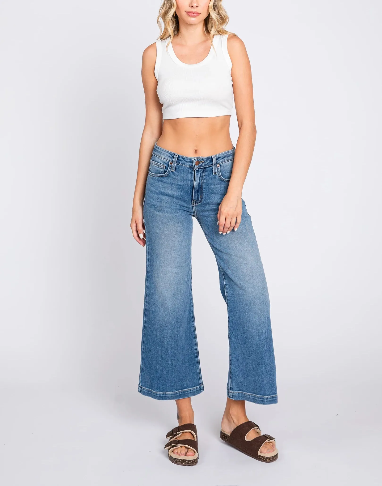 Promenade Medium Wash Wide Leg Jean