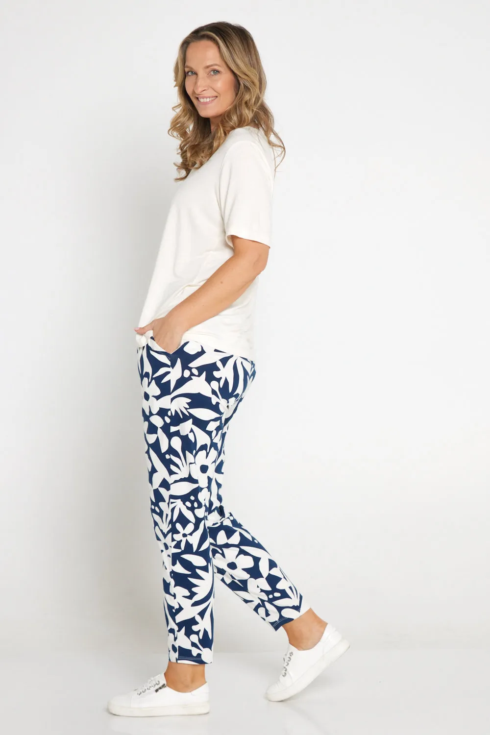 Stencil Floral Pants - Naval Blue Floral