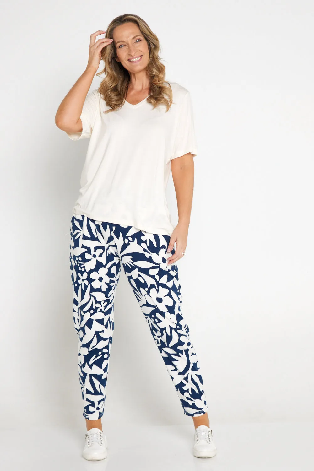 Stencil Floral Pants - Naval Blue Floral